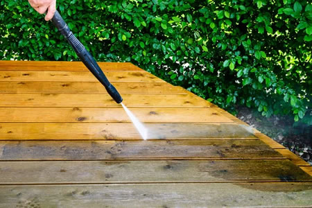 Deck washing how to clean wood without fuzzing or stripping it